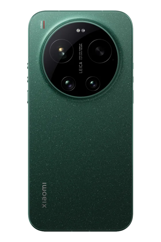 Back of the Xiaomi 17 Ultra